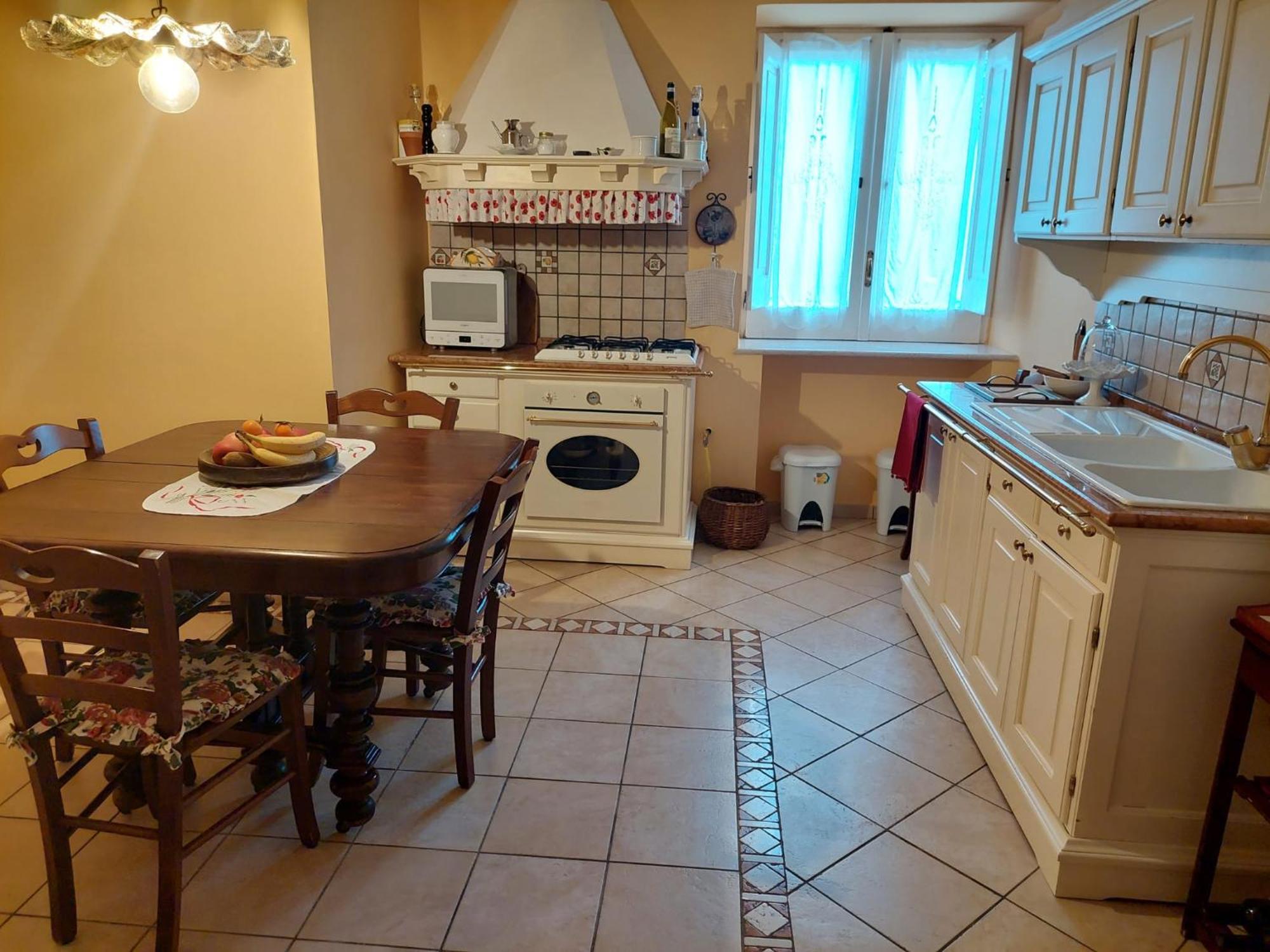 Casa Di Corte In Centro Storico Caserta Esterno foto