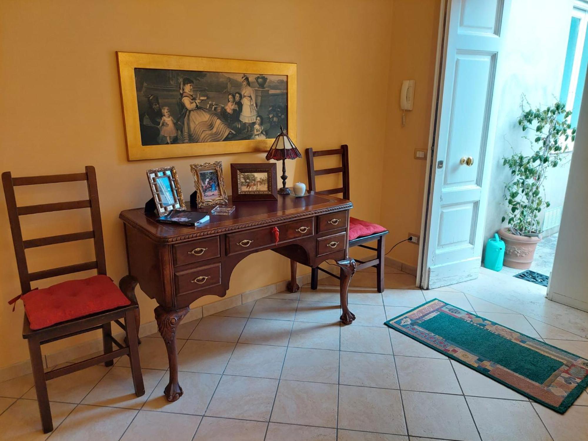Casa Di Corte In Centro Storico Caserta Esterno foto